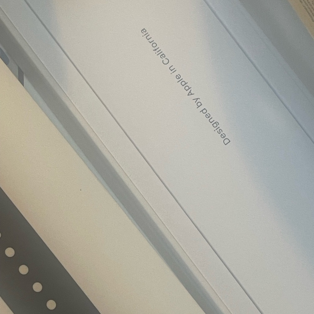 Brand new apple SE 40 MM - Picture 4 of 8